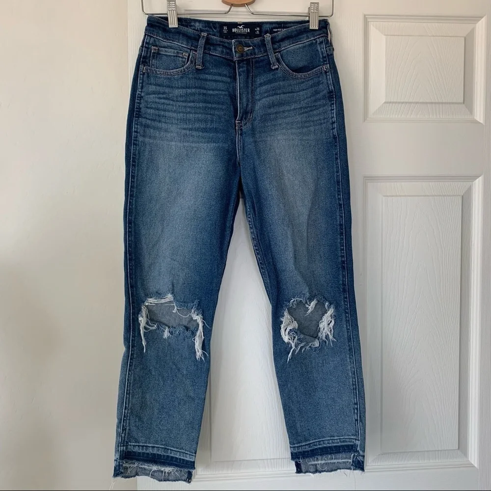 Hollister Distressed Cropped Jeans Size 3 Short
